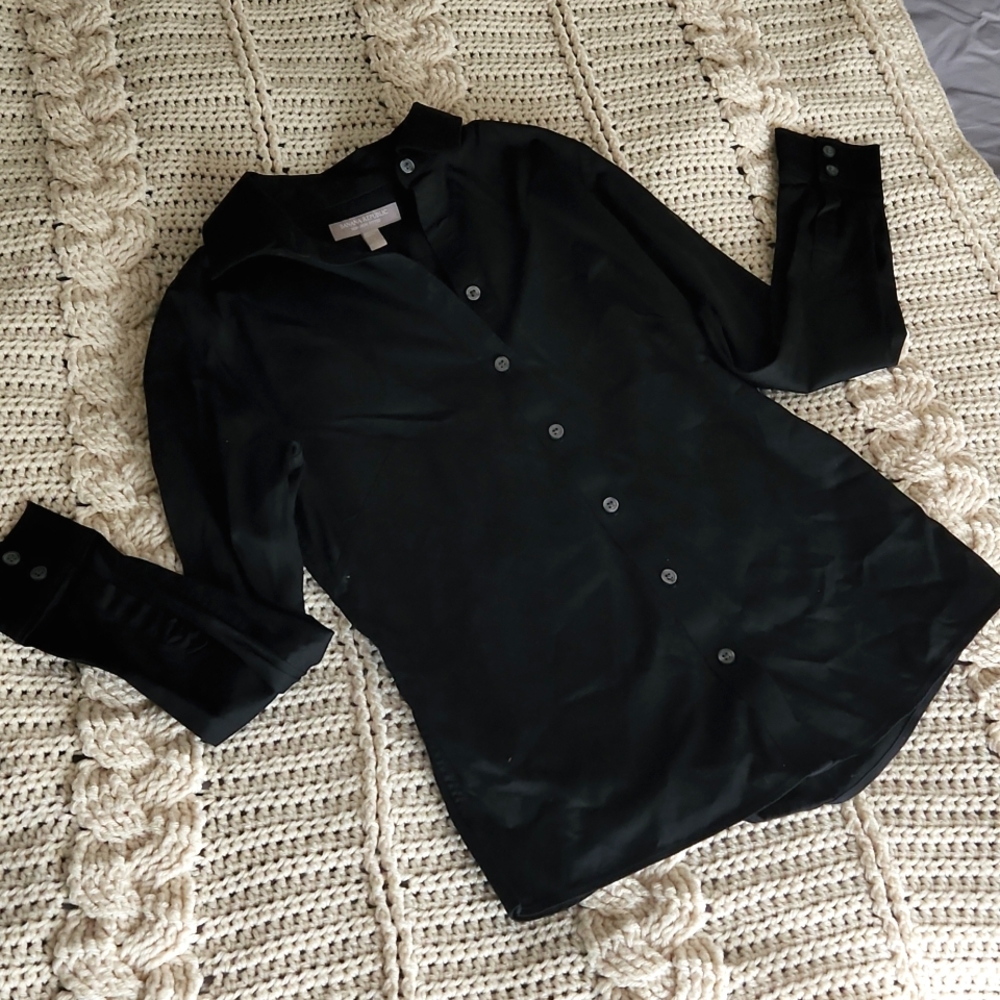 Banana Republic Button Down Blouse